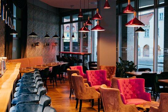 SEXI DOG restaurant & bar